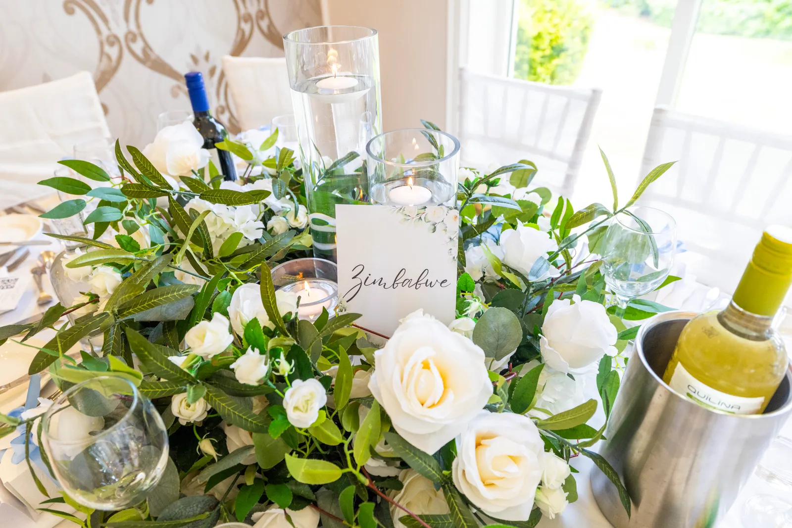 Elegant wedding reception